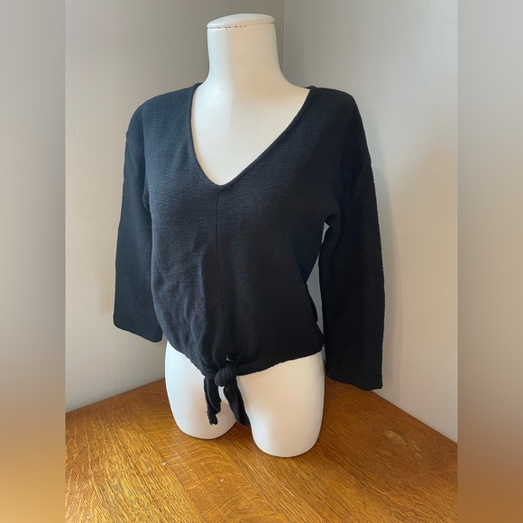 Madewell Texture & Thread Tie-Knot V-Neck Blouse Cropped Black Cotton Size XS - Picture 9 of 16